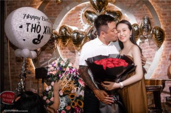 Ca sĩ Tuấn Hưng tổ chức sinh nhật ấm cúng gửi ngàn lời yêu thương đến Vợ yêu